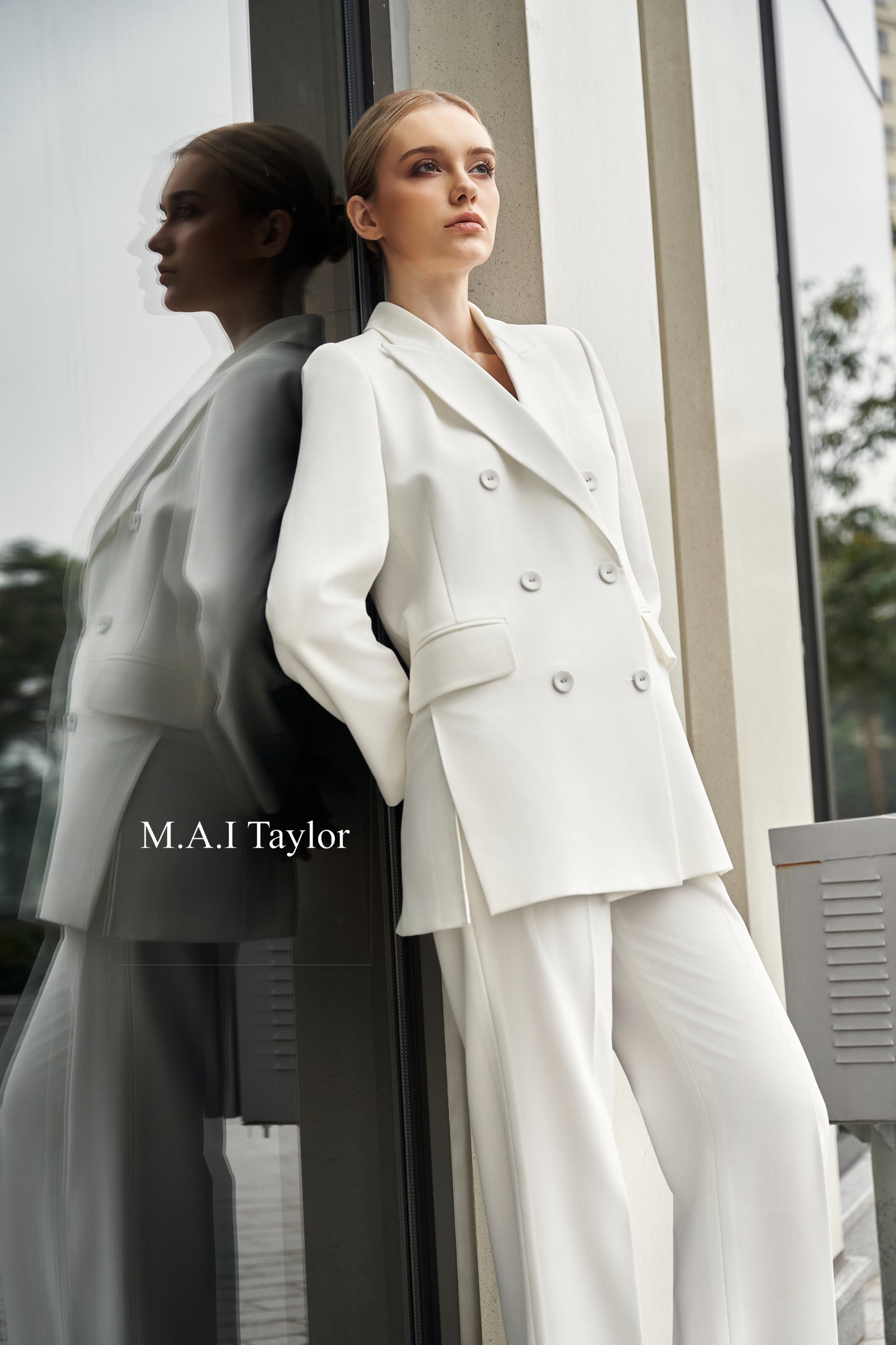 Mai Taylor White Summer Suit – Bold & Sleek