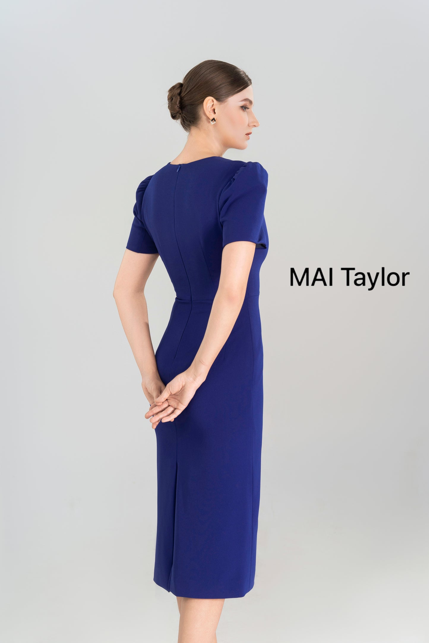 Mai Taylor Midnight Blue Midi Dress – Graceful & Defined