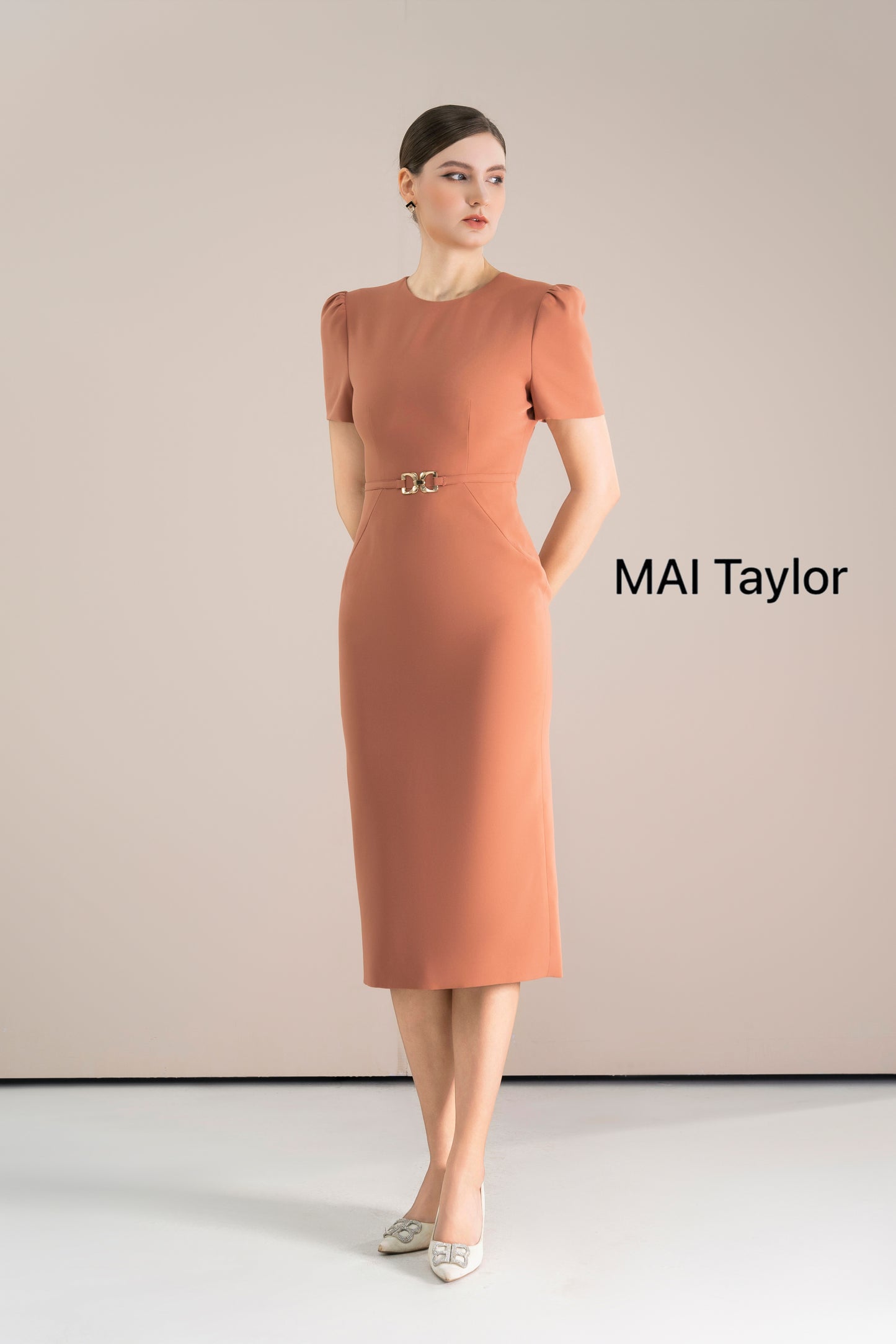Mai Taylor Rust Midi Dress – Refined & Feminine