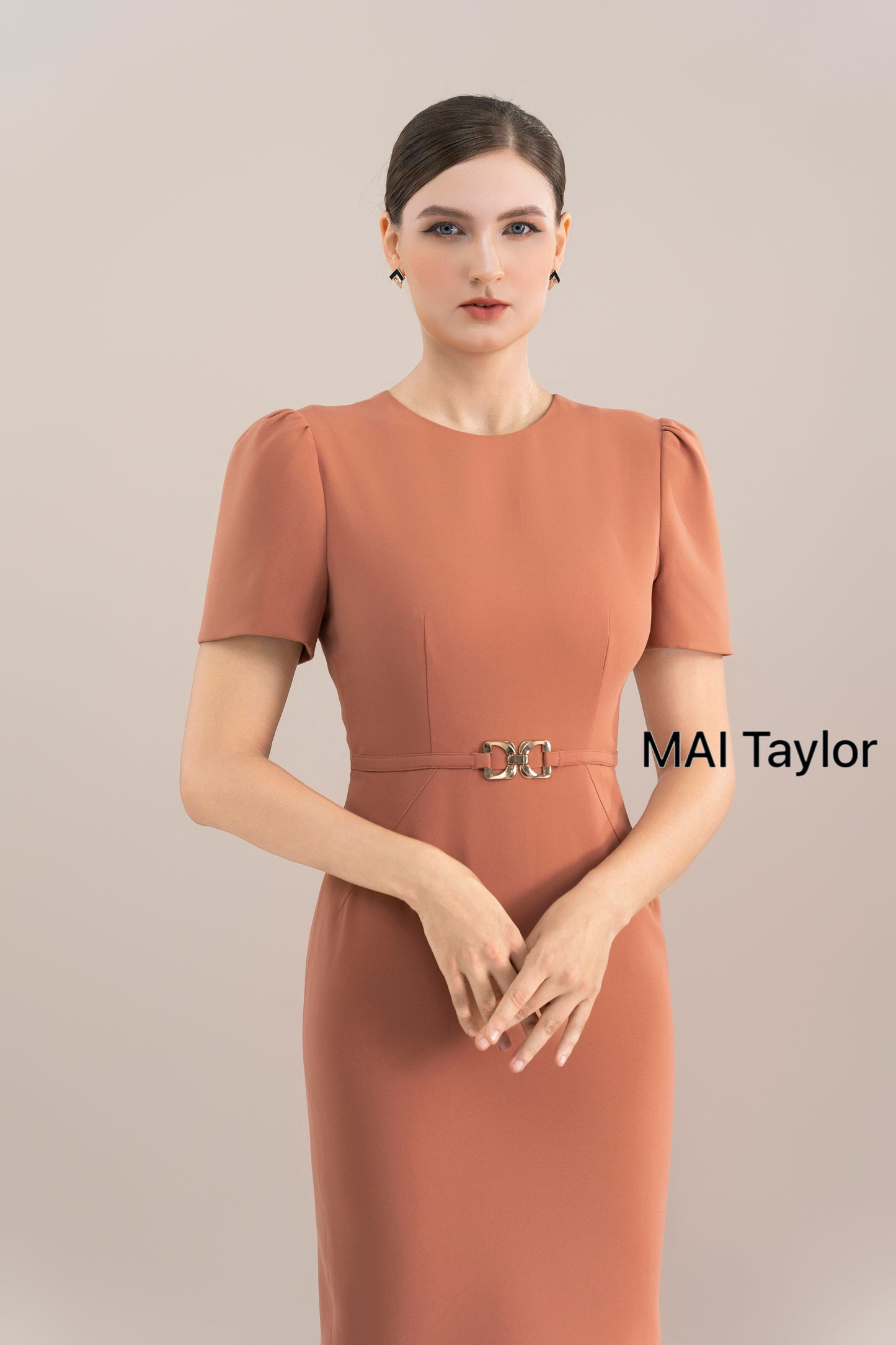 Mai Taylor Rust Midi Dress – Refined & Feminine