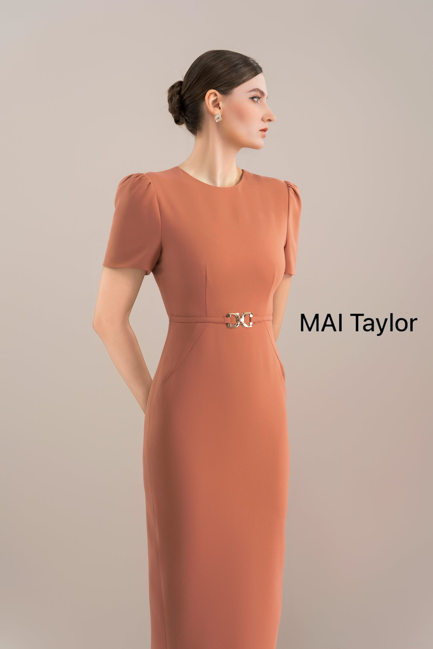 Mai Taylor Rust Midi Dress – Refined & Feminine