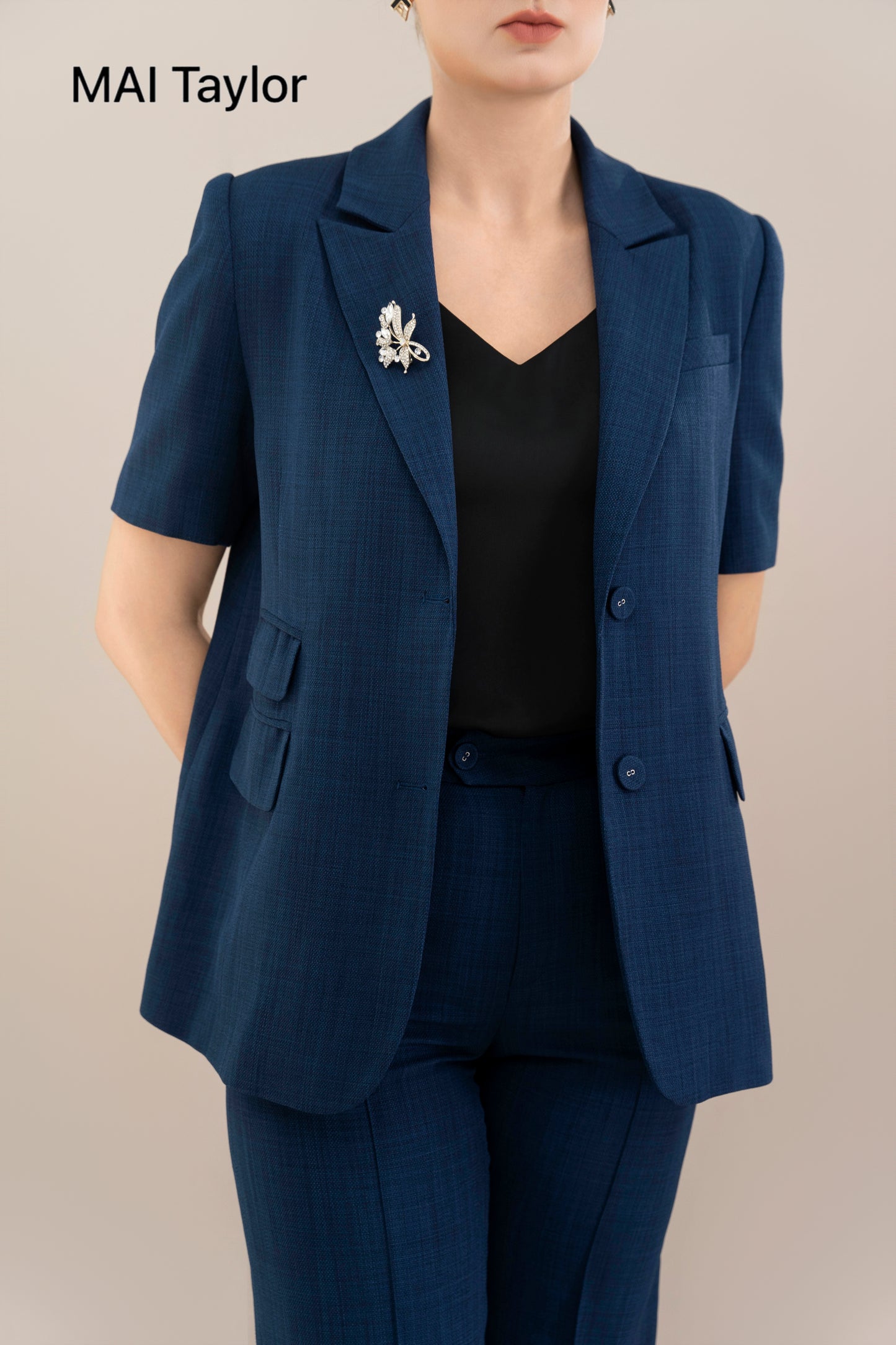 Mai Taylor Navy Summer Suit – Light & Empowered