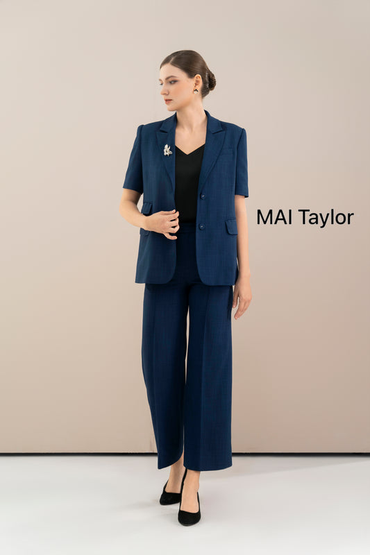 Mai Taylor Navy Summer Suit – Light & Empowered